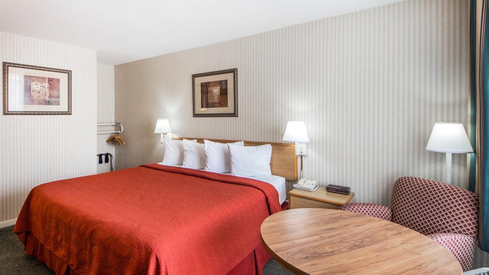 Quality Inn Ponca City Route 77 外观 照片