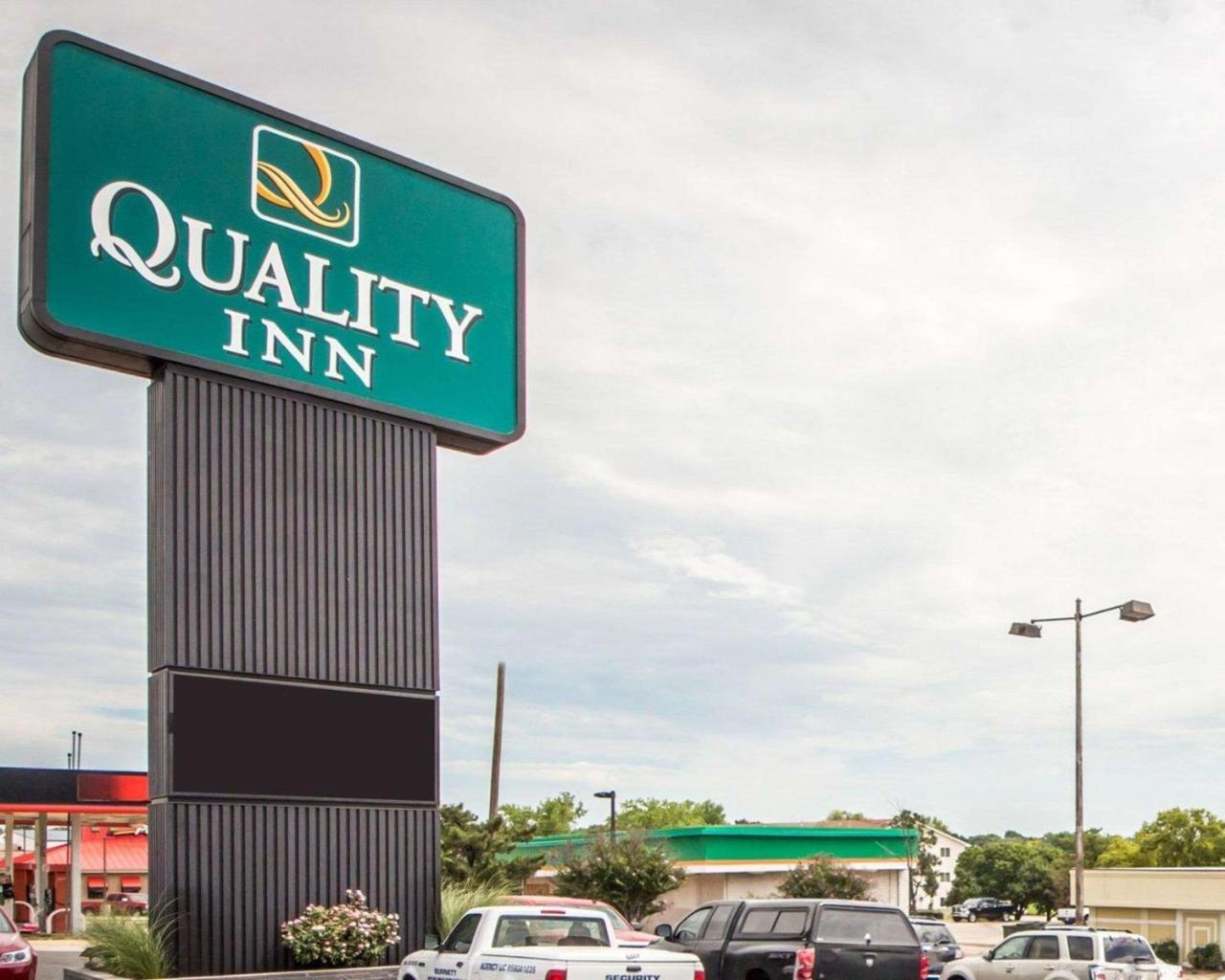 Quality Inn Ponca City Route 77 外观 照片