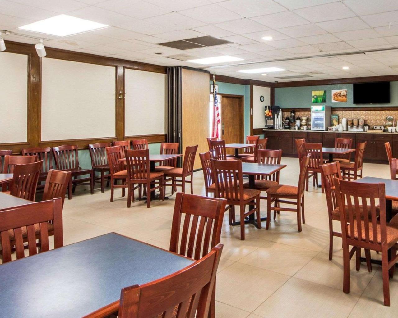 Quality Inn Ponca City Route 77 外观 照片