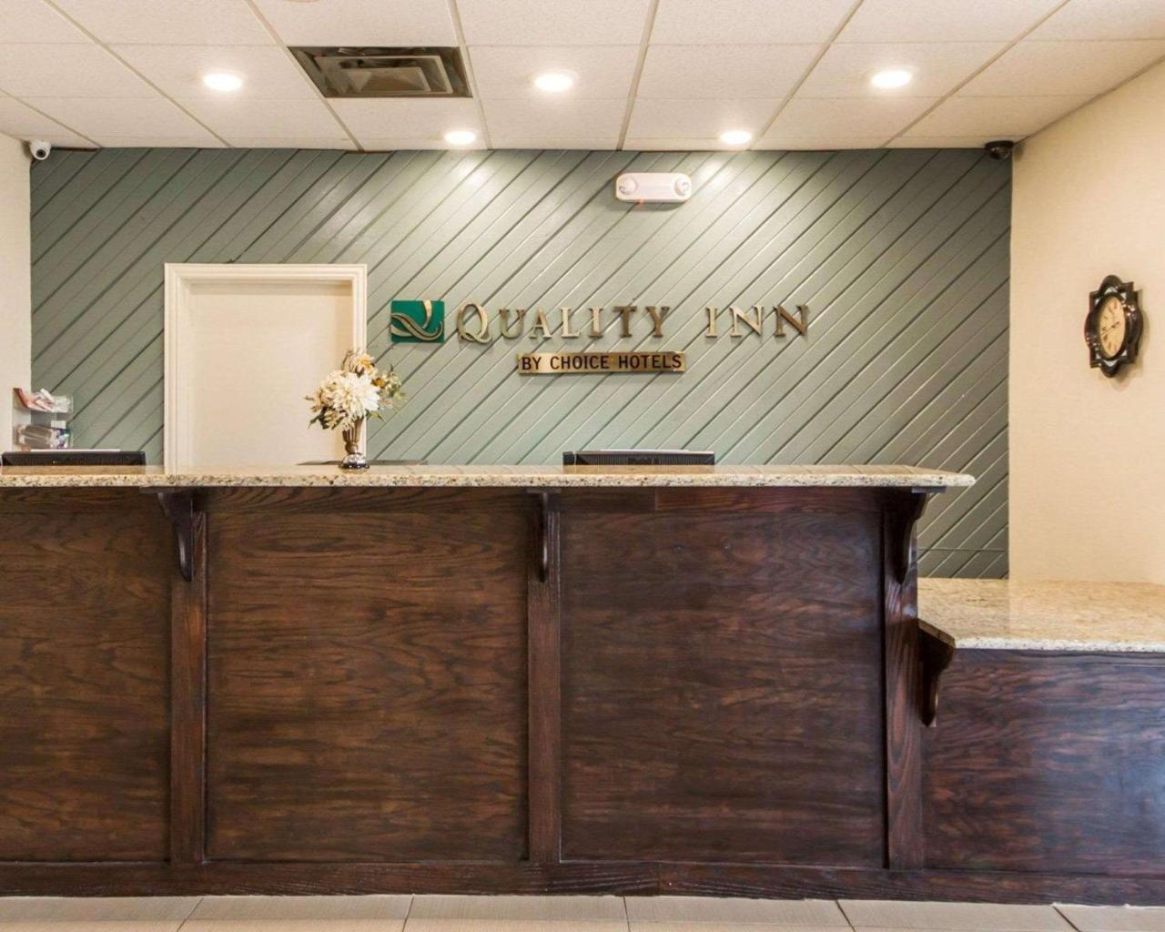 Quality Inn Ponca City Route 77 外观 照片