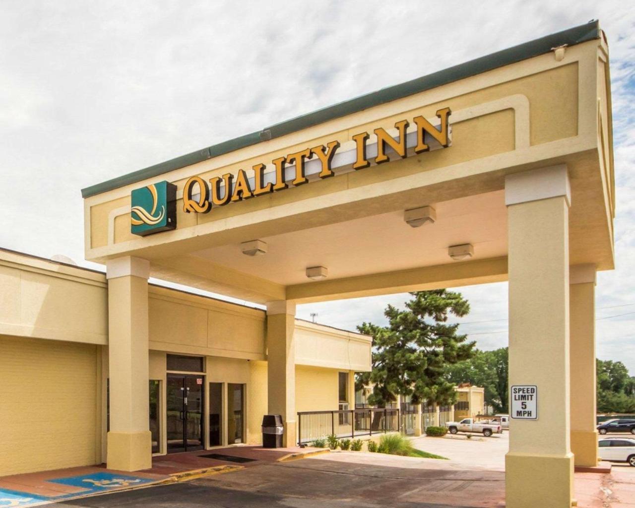 Quality Inn Ponca City Route 77 外观 照片