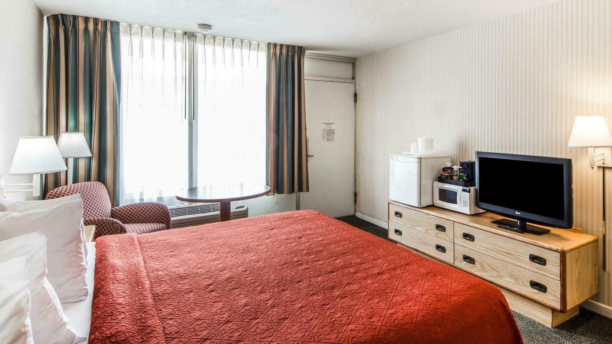 Quality Inn Ponca City Route 77 外观 照片